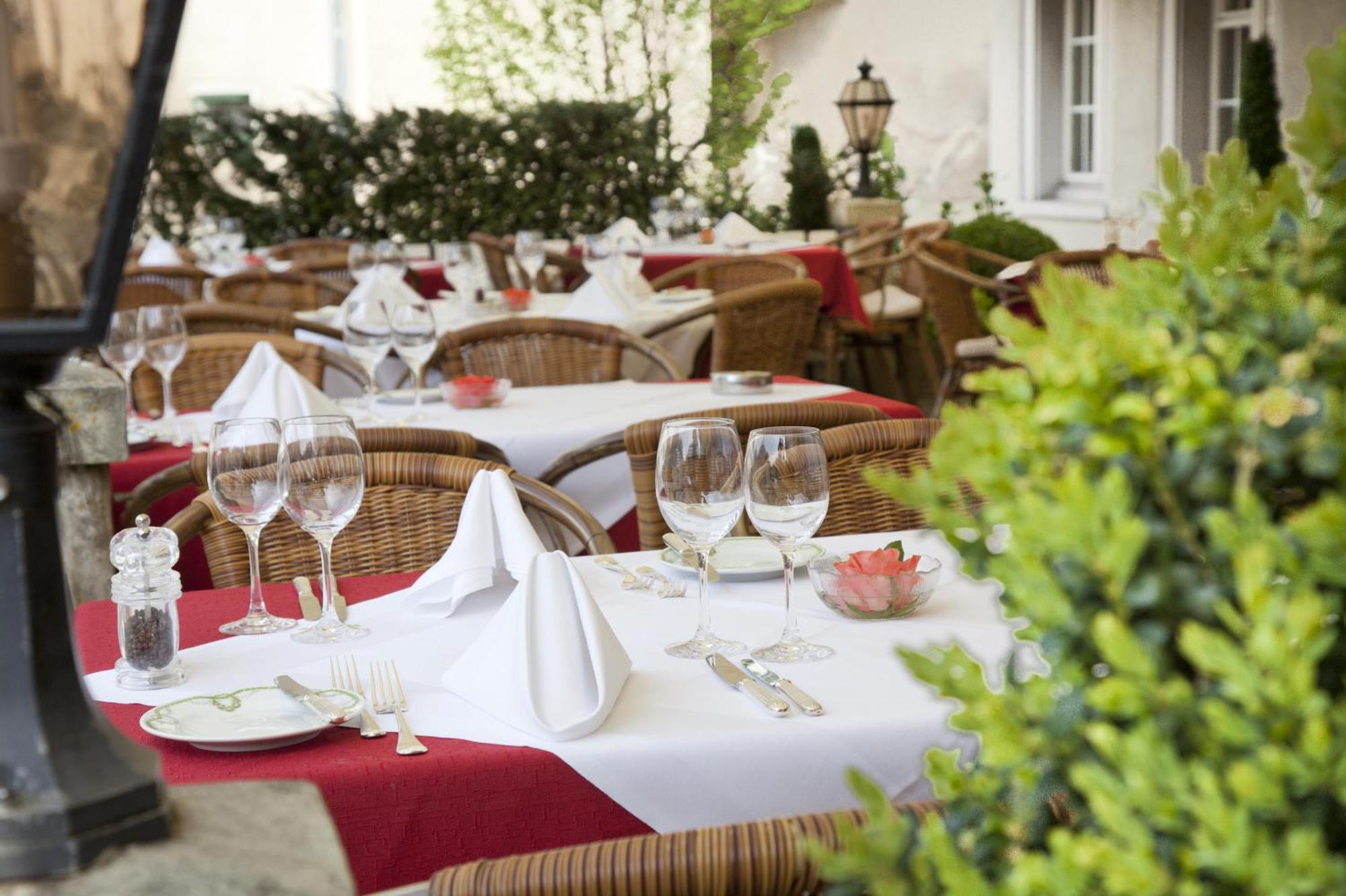 Bad Eptingen Hotel Exterior photo