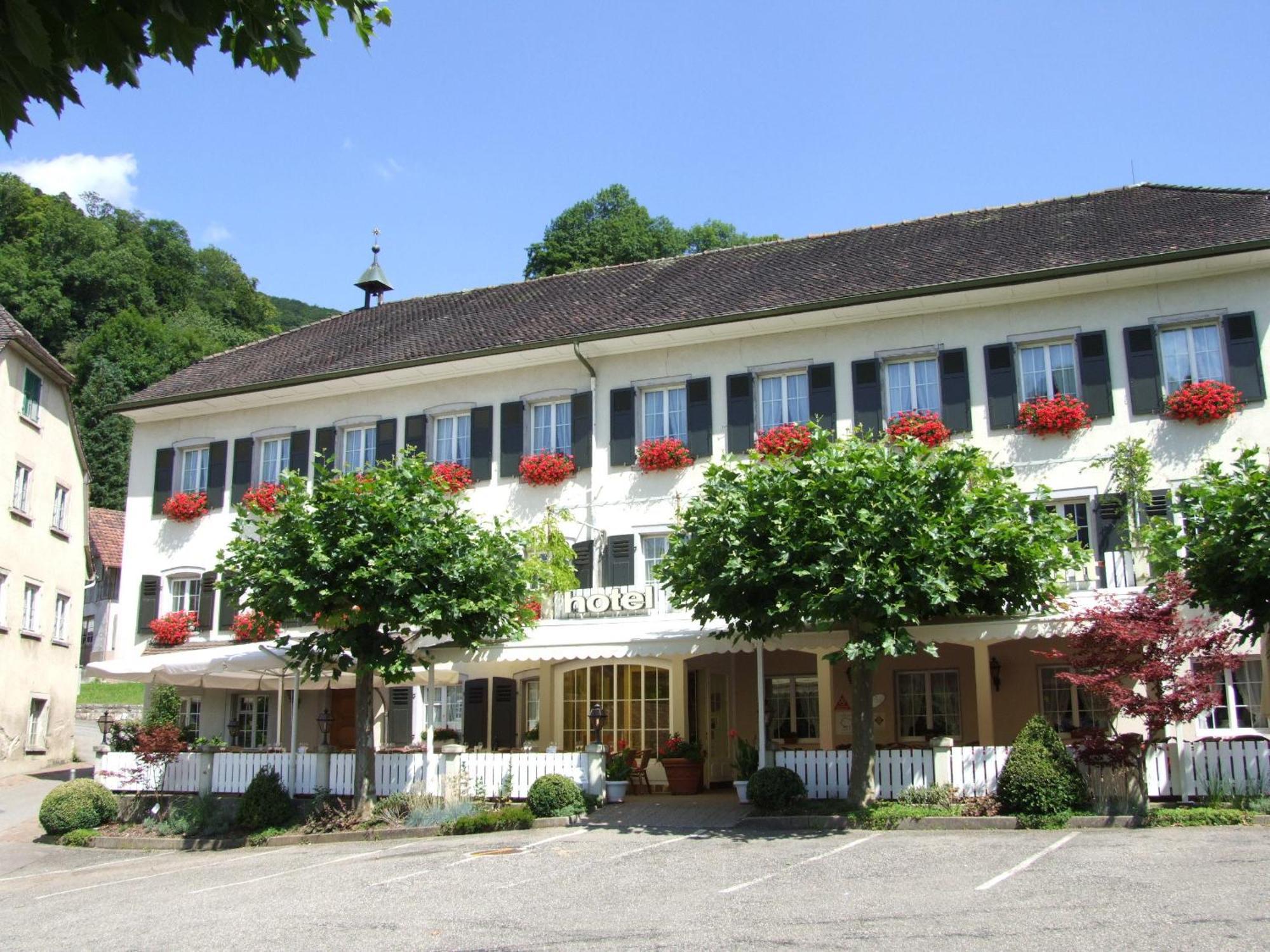 Bad Eptingen Hotel Exterior photo